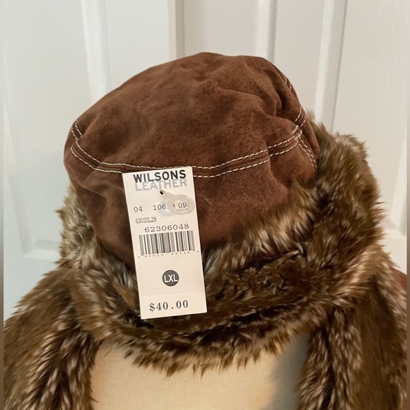 COPY - Woman’s Suede fur coat - Picture 3 of 4